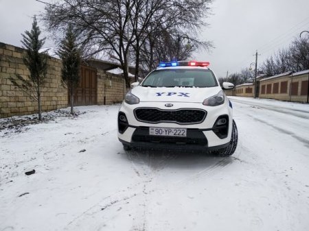 Qubada yağan qara görə polis gücləndirilmiş iş rejiminə keçdi - FOTO