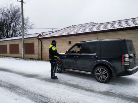 Qubada yağan qara görə polis gücləndirilmiş iş rejiminə keçdi - FOTO