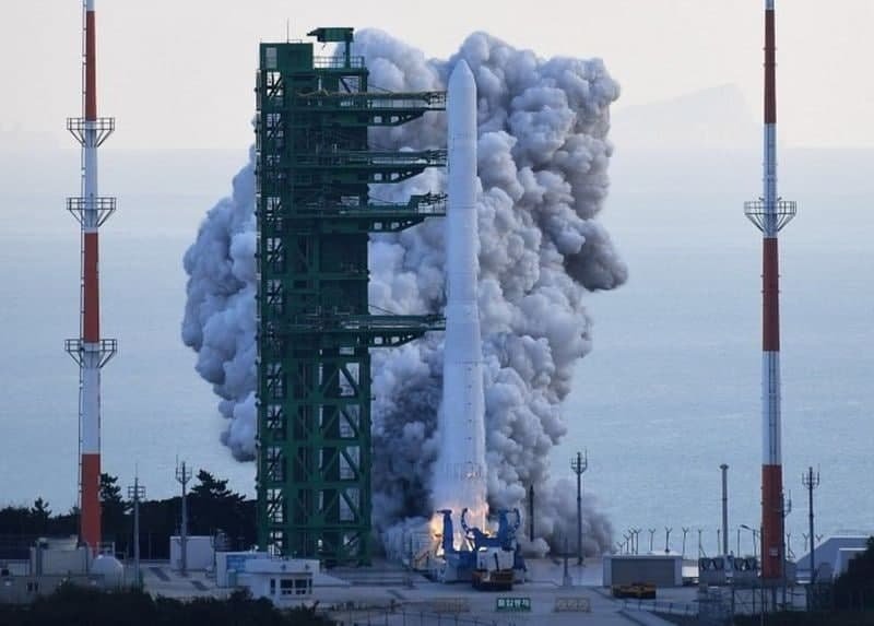 Daha bir ölkə yerli raketini kosmosa göndərdi