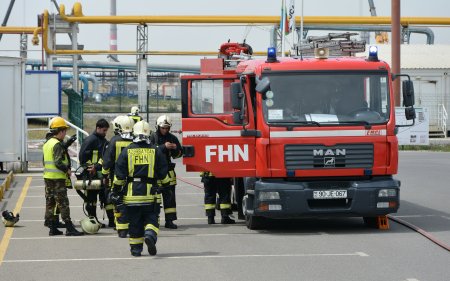 Sabunçu rayonu 68 nömrəli orta məktəbin dam örtüyü ve 2 sinif otağı yanıb