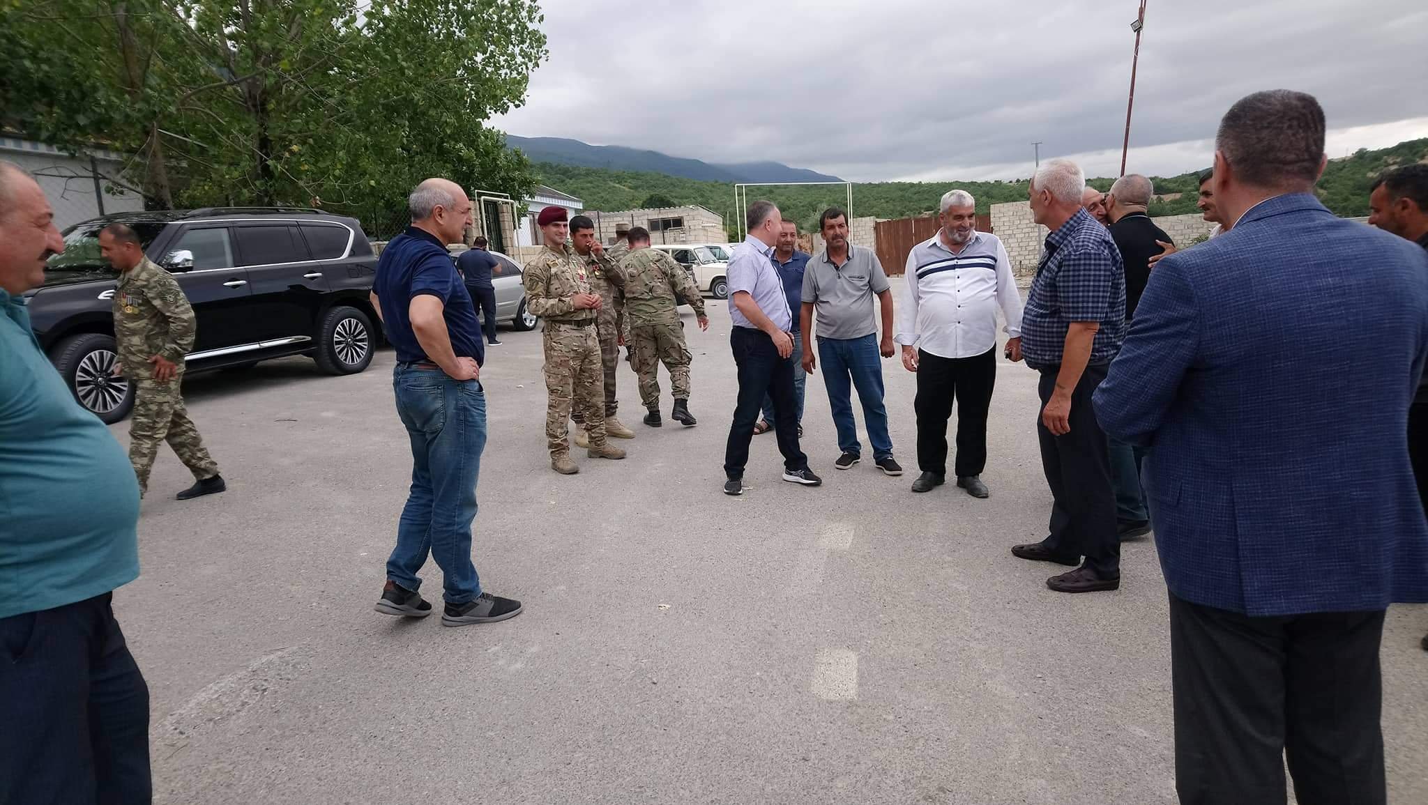 Millət vəkili şəhid ataları, müharibə veteranı və qazilərlə təbiət qoynunda görüşüb - Fotolar