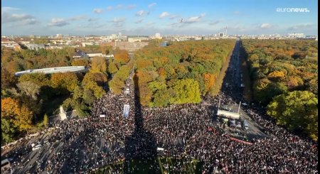 Berlində 80 mindən çox avropalı İran rejiminə qarşı aksiyada iştirak edib 