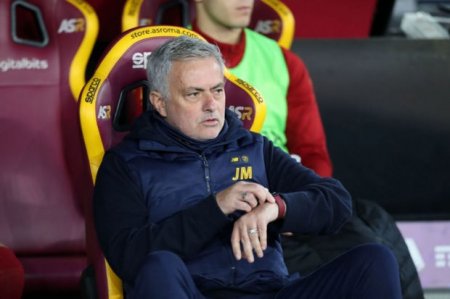  Mourinyo Səud şeyxinin fantastik təklifini rədd etdi