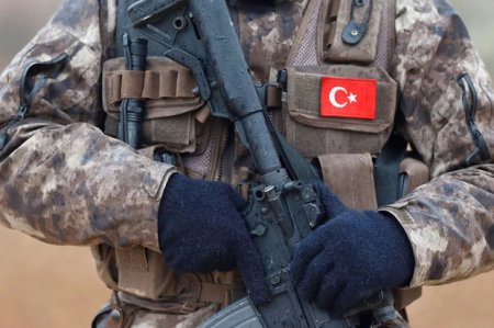 PKK terrorçuları Türk Silahlı Qüvvələrinin bazasına hücum edib. Şəhidlər var