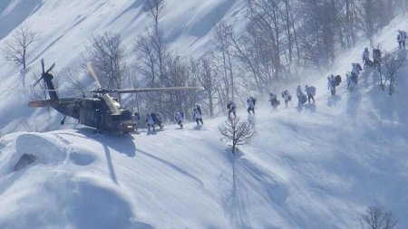 PKK terrorçuları Türk Silahlı Qüvvələrinin bazasına hücum edib. Şəhidlər var