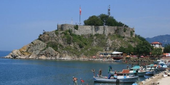 Tarixin yadigarı, yaşı bilinməyən Giresun qalası