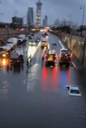 Milyonları talayan hakimiyyətin sənət əsəri